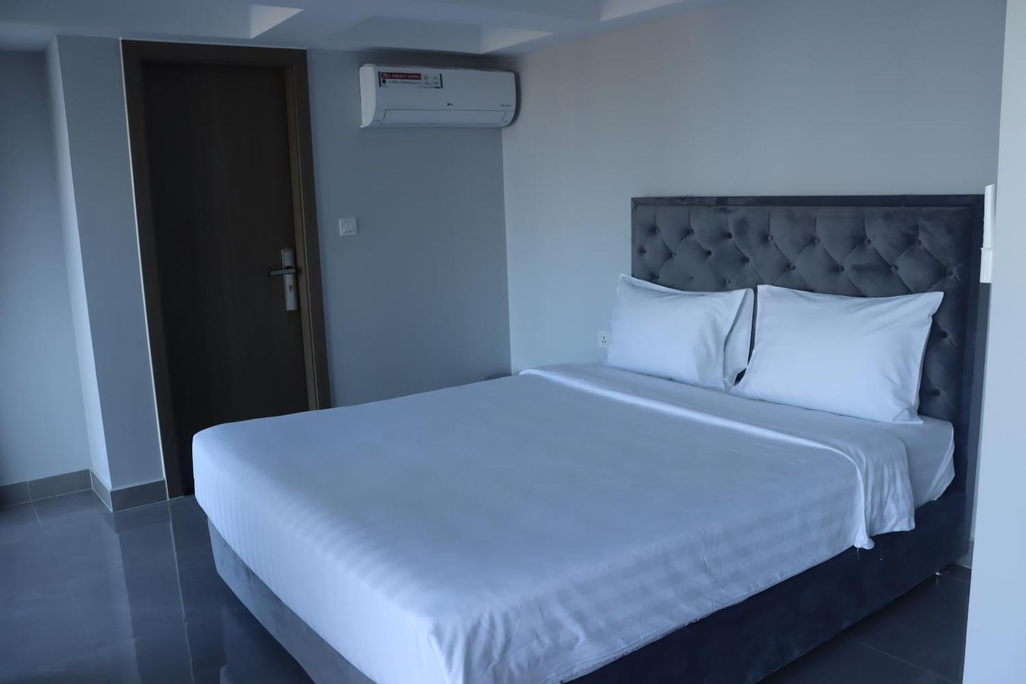 Parc21 Luxury Boutique Hotel Phnom Penh Exterior foto