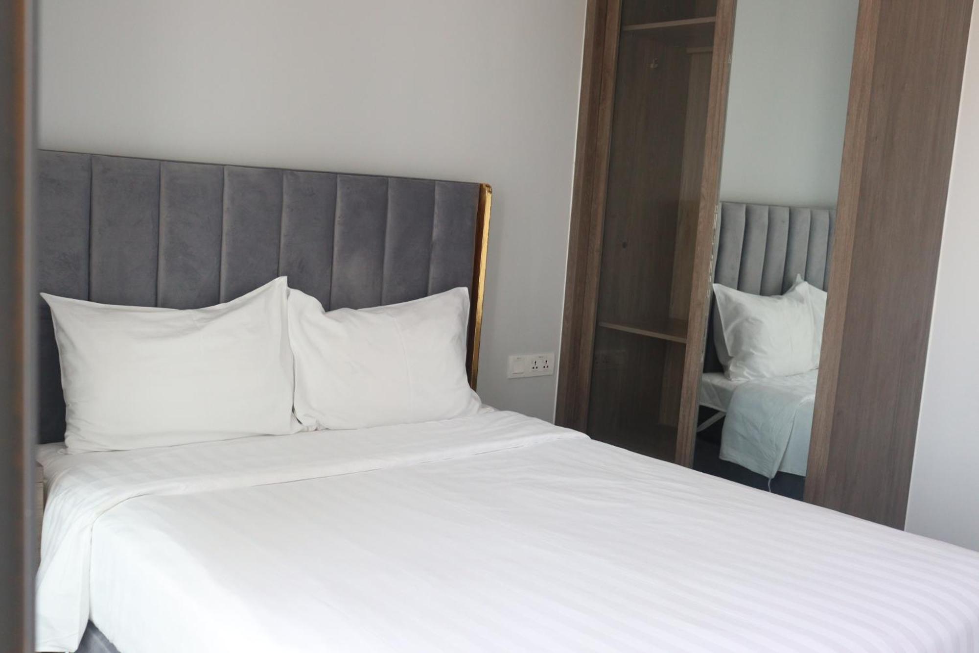 Parc21 Luxury Boutique Hotel Phnom Penh Exterior foto
